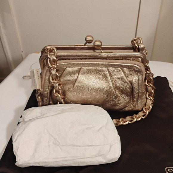 Coach Parker Kisslock Chain Women's Bag in Rose Gold New Display - Picture 12 of 16